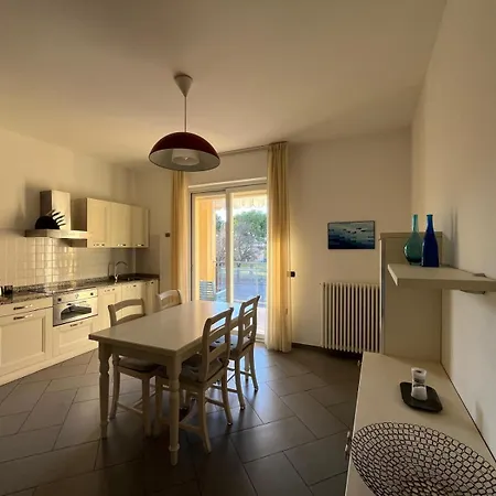 Dea - * Albenga